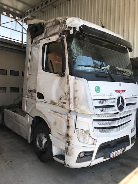 Mercedes-Benz Actros 1845 tamir öncesi hasar görüntüsü, Kısmet Ticari Araçlar, Çorlu Tekirdağ ağır vasıta servisi